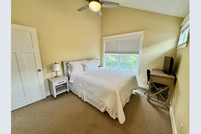 585 Beachwood Path, Benton Harbor, MI 49022 - Photo 57