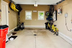 585 Beachwood Path, Benton Harbor, MI 49022 - Photo 15