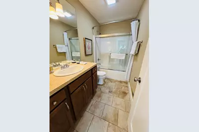 585 Beachwood Path, Benton Harbor, MI 49022 - Photo 29