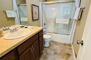 585 Beachwood Path, Benton Harbor, MI 49022 - Photo 29