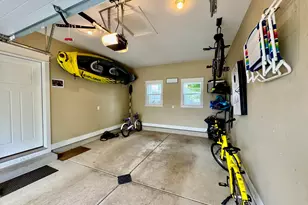 585 Beachwood Path, Benton Harbor, MI 49022 - Photo 13