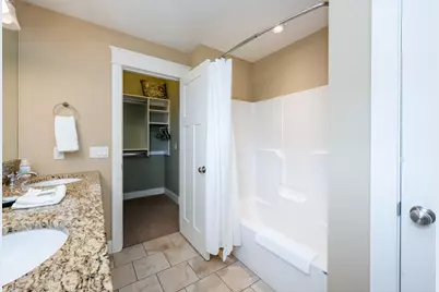 585 Beachwood Path, Benton Harbor, MI 49022 - Photo 89