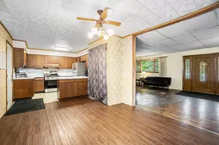 110 S 2nd St, Lawrence, MI 49064 - Photo 9