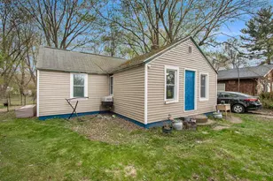 1613 Norton Rd, Benton Harbor, MI 49022 - Photo 3