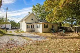 501 S Oak St, Buchanan, MI 49107 - Photo 15