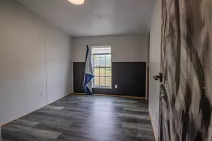 2752 W Mosherville Rd, Jonesville, MI 49250 - Photo 13