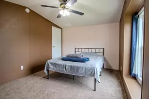 2752 W Mosherville Rd, Jonesville, MI 49250 - Photo 17