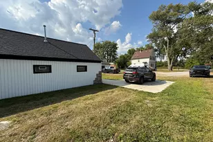 23880 Shook Rd, Clinton Twp, MI 48035 - Photo 21