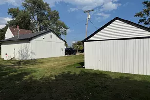 23880 Shook Rd, Clinton Twp, MI 48035 - Photo 29