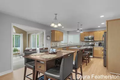 3467 North Meadow Grove Drive SE, Kentwood, MI 49512 - Photo 9