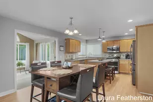 3467 N Meadowgrove Dr SE, Kentwood, MI 49512 - Photo 9