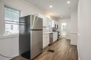 1054 Crosby St NW, Grand Rapids, MI 49504 - Photo 7