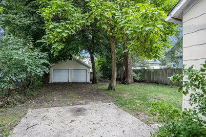 1054 Crosby Street NW, Grand Rapids, MI 49504 - Photo 23