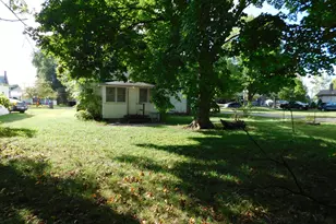 210 Grove St, Sturgis, MI 49091 - Photo 11