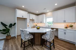 3620 Katherine Ln, Saint Joseph, MI 49085 - Photo 9