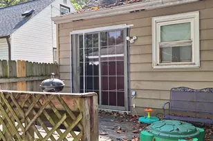 1413 Linwood St SE, Grand Rapids, MI 49507 - Photo 15