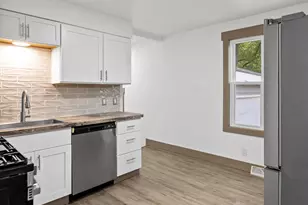 2624 Holton Rd, Muskegon, MI 49445 - Photo 13