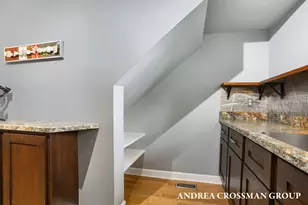 523 Fulton Ave, Grand Haven, MI 49417 - Photo 23