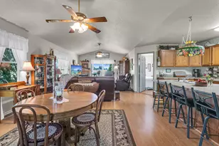 14429 Kildare Ln, Cement City, MI 49233 - Photo 9