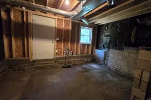 64 Union St, Hillsdale, MI 49242 - Photo 39