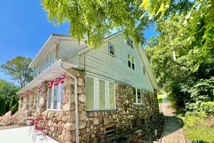 446 Bayview Ct, Caledonia, MI 49316 - Photo 9