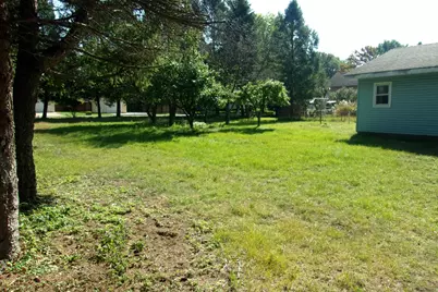 35 Third Street, Eastlake, MI 49626 - Photo 23