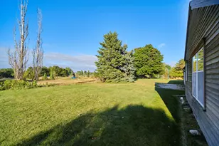 714 Harbor Dr, Manistee, MI 49660 - Photo 53