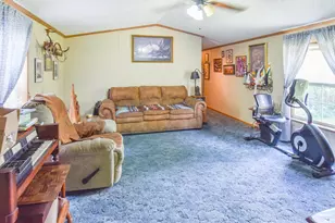 202 Dons Dr, Coldwater, MI 49036 - Photo 9