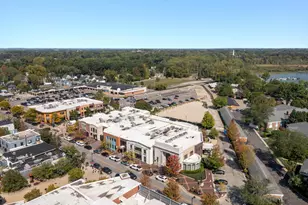 2311 Wealthy St SE, East Grand Rapids, MI 49506 - Photo 31