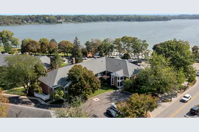 2311 Wealthy Street SE #22, East Grand Rapids, MI 49506 - Photo 25