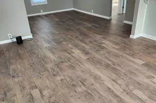 2855 Mann Rd, Waterford, MI 48329 - Photo 7