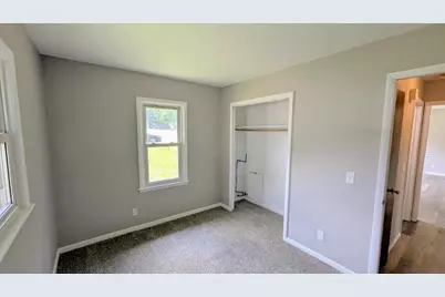 2211 Roseland Avenue, Kalamazoo, MI 49001 - Photo 13