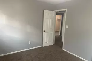 20872 Atlantic Ave, Warren, MI 48091 - Photo 13