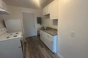 20872 Atlantic Ave, Warren, MI 48091 - Photo 7