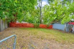 1610 16th St, Port Huron, MI 48060 - Photo 5