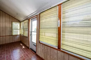 201 Sycamore St E, Three Oaks, MI 49128 - Photo 31