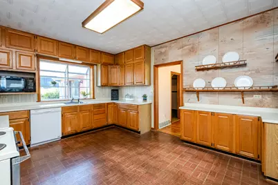 201 Sycamore Street E, Three Oaks, MI 49128 - Photo 13