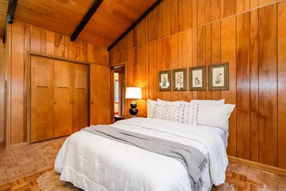 201 Sycamore Street E, Three Oaks, MI 49128 - Photo 29