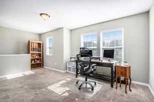 593 Trumpeter Bay Dr, Benton Harbor, MI 49022 - Photo 21