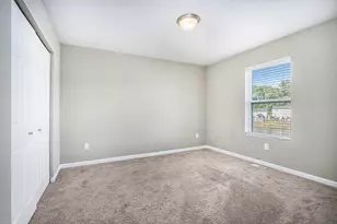 593 Trumpeter Bay Dr, Benton Harbor, MI 49022 - Photo 17