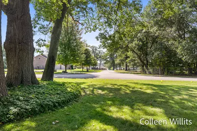 421 W Chadwick Drive, Muskegon, MI 49445 - Photo 5