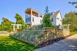 374 Ridgeway St, Saint Joseph, MI 49085 - Photo 135