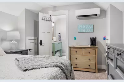 374 Ridgeway Street, Saint Joseph, MI 49085 - Photo 119