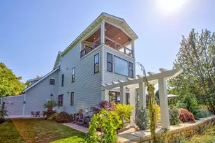 374 Ridgeway St, Saint Joseph, MI 49085 - Photo 11