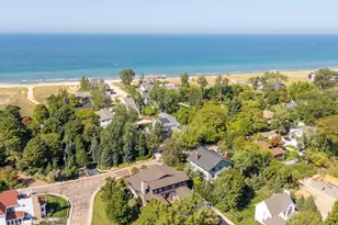 374 Ridgeway St, Saint Joseph, MI 49085 - Photo 139