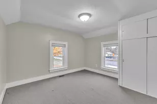 56733 Grand River Ave, New Hudson, MI 48165 - Photo 29