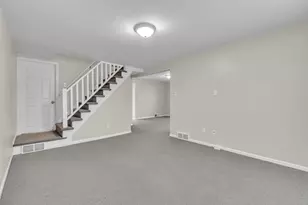 56733 Grand River Ave, New Hudson, MI 48165 - Photo 17