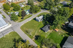 320 Division St, Freeport, MI 49325 - Photo 33