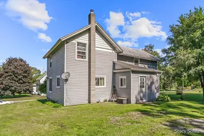 320 Division Street, Freeport, MI 49325 - Photo 25