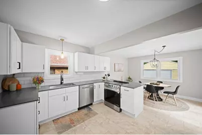 2630 Oakwood Avenue NE, Grand Rapids, MI 49505 - Photo 3